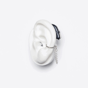 Silver Chained Ring - turvarengas ketjulla